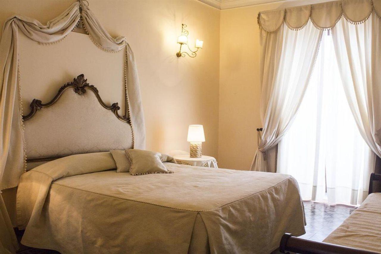 カターニア Principe Di Francalanza Bed & Breakfast エクステリア 写真