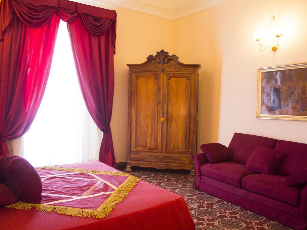 カターニア Principe Di Francalanza Bed & Breakfast エクステリア 写真